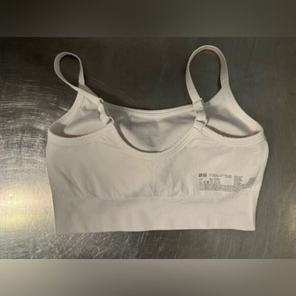 Uniqlo - Seamless Half Bra Camisole - Picture 6 of 7
